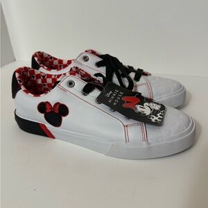 Disney women’s Minnie Mouse Sneakers